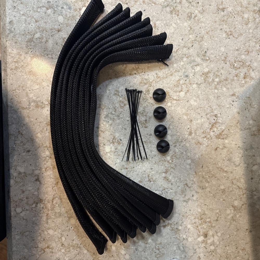8 Cable Management‎ Black Tube Cord Organizer Zipper Mesh